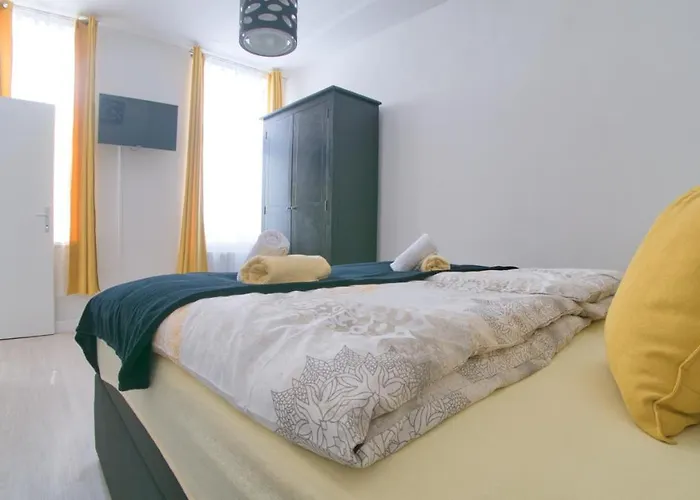 Niko Apartment